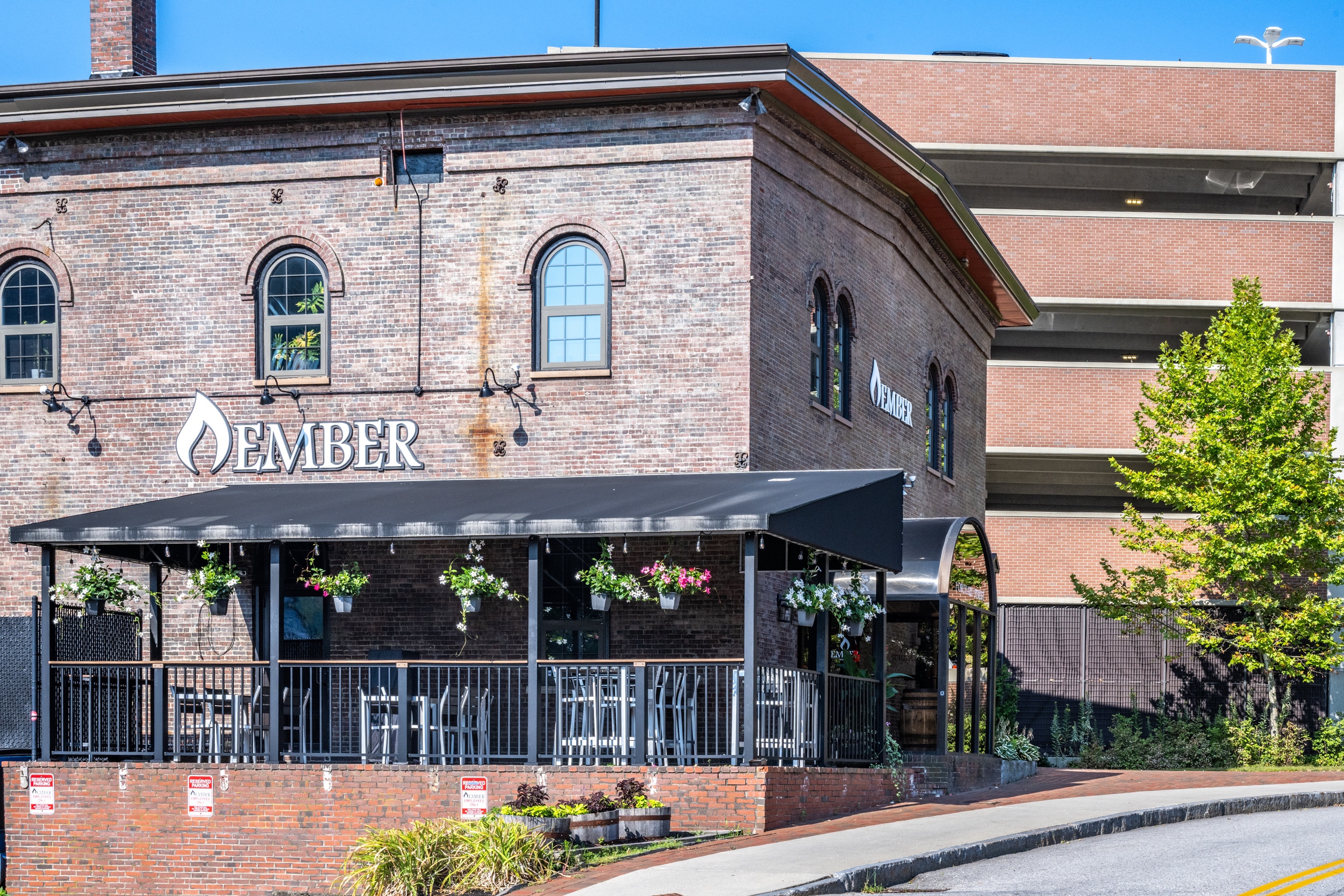 318 250817 Dover NH Lifestyle copy