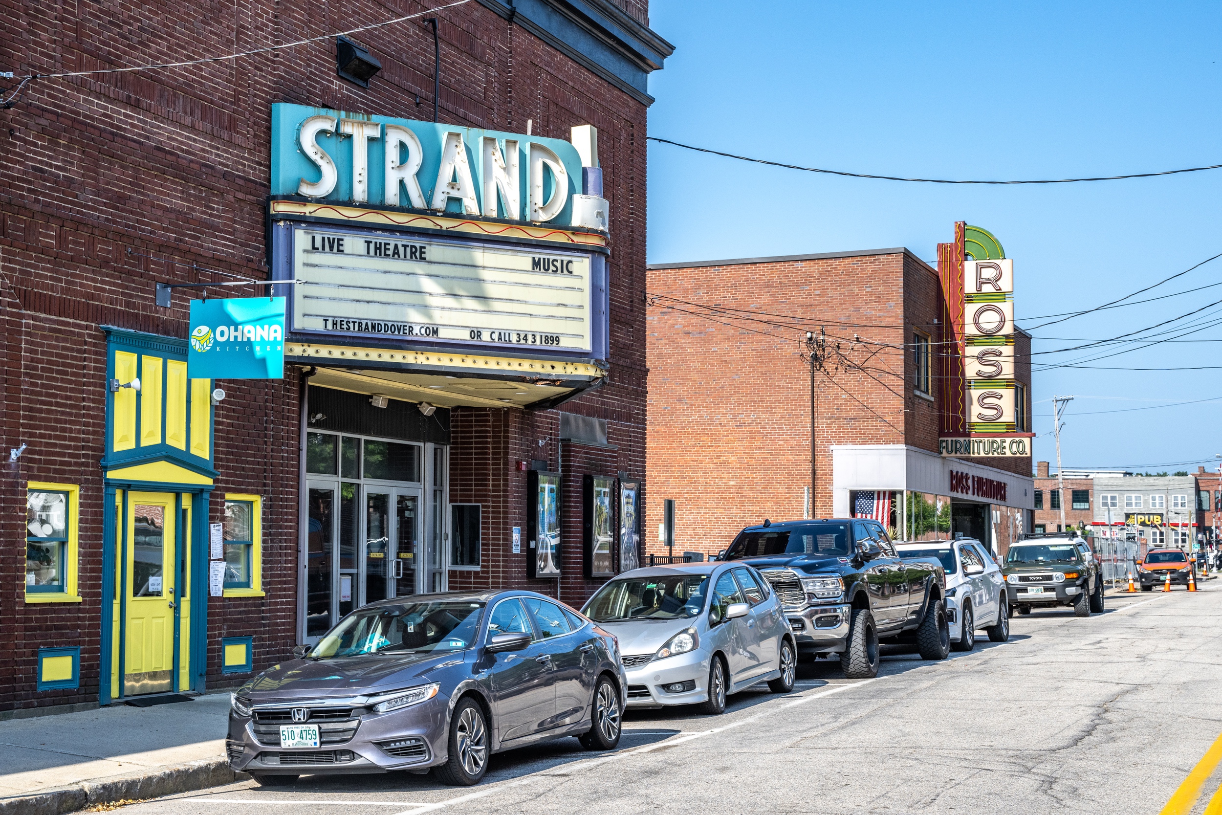 329 250817 Dover NH Lifestyle copy